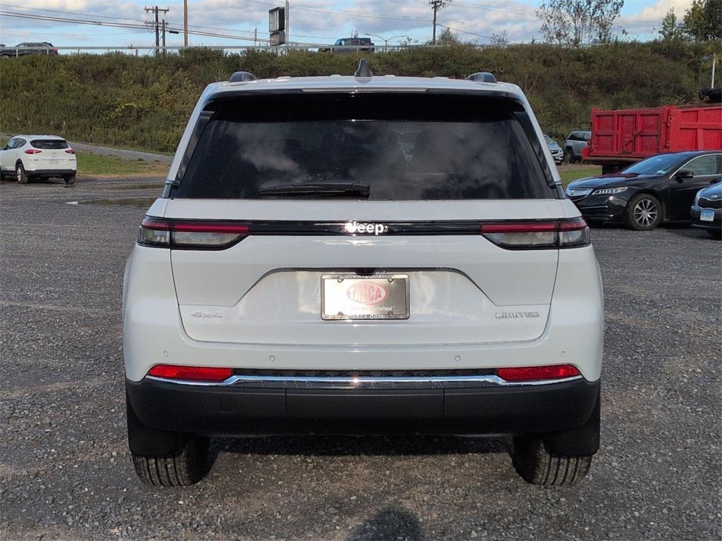 new 2025 Jeep Grand Cherokee car, priced at $47,590