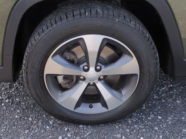 used 2021 Jeep Cherokee car, priced at $21,750
