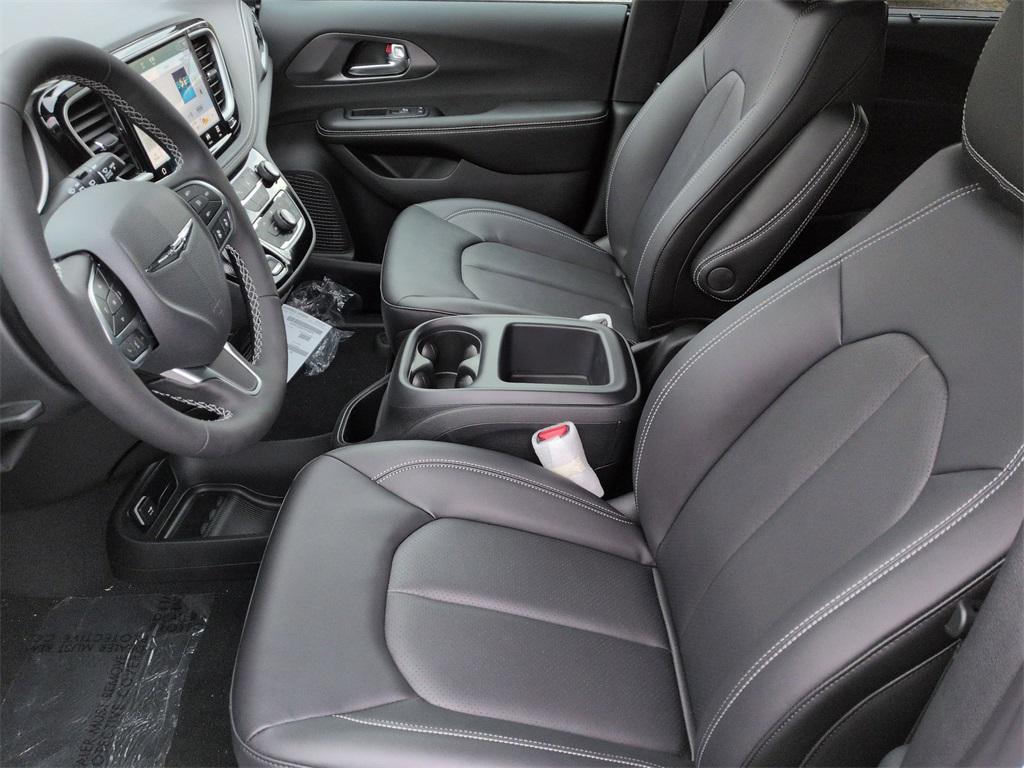 new 2026 Chrysler Pacifica car, priced at $49,180