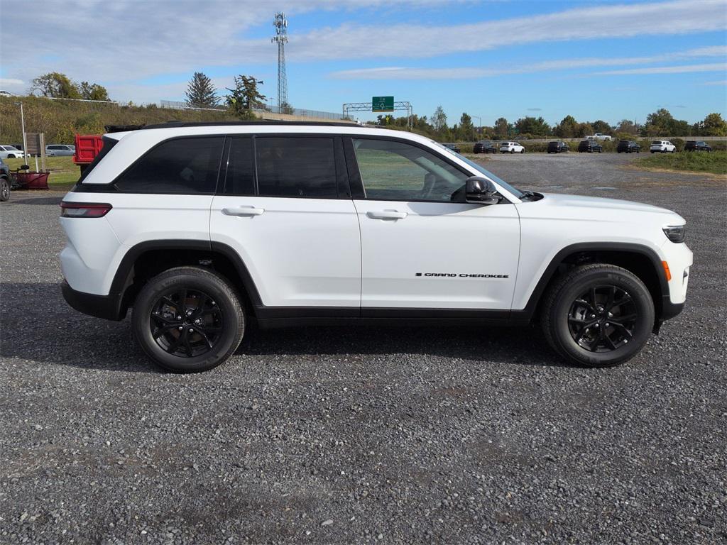 new 2025 Jeep Grand Cherokee car