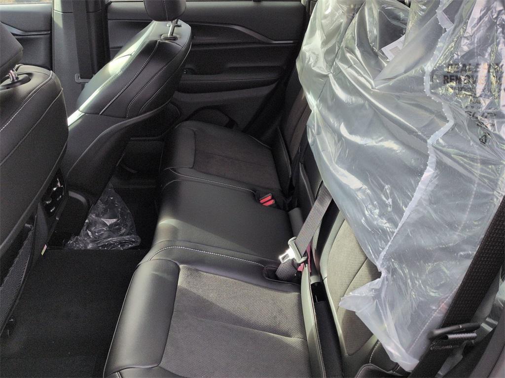 new 2025 Jeep Grand Cherokee car