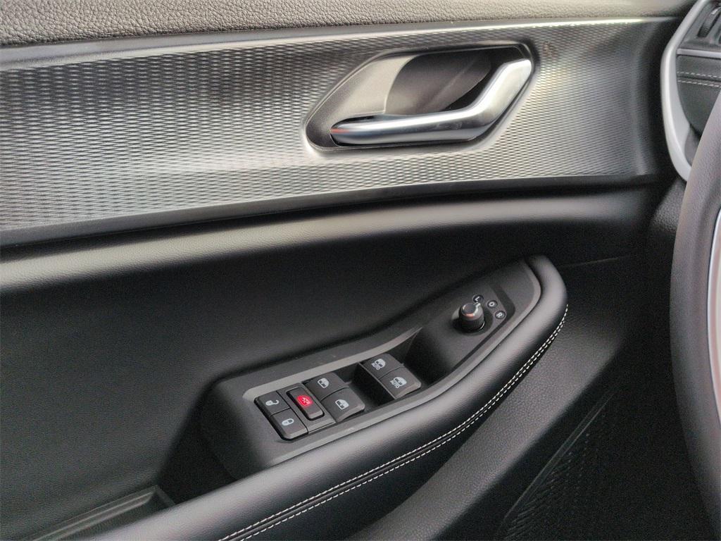 new 2025 Jeep Grand Cherokee car