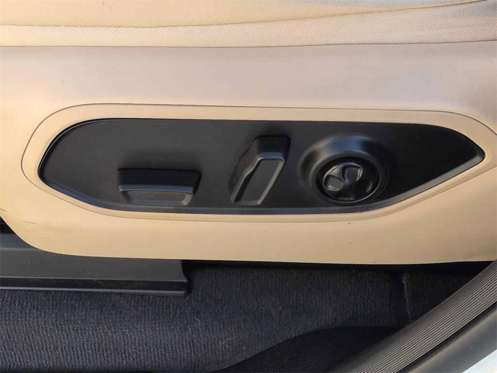 used 2023 Jeep Grand Cherokee car, priced at $30,800