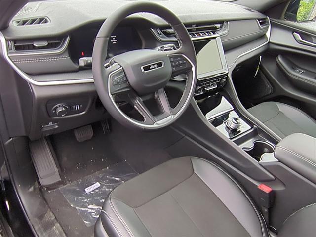 new 2025 Jeep Grand Cherokee L car, priced at $44,997