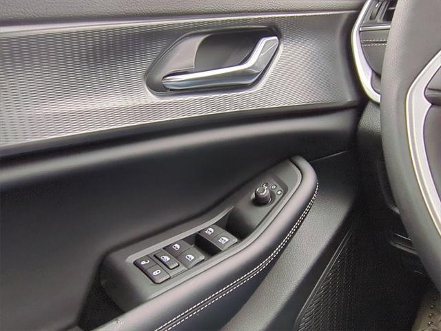 new 2025 Jeep Grand Cherokee L car, priced at $44,997