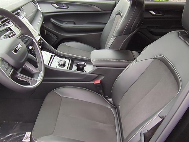 new 2025 Jeep Grand Cherokee L car, priced at $44,997
