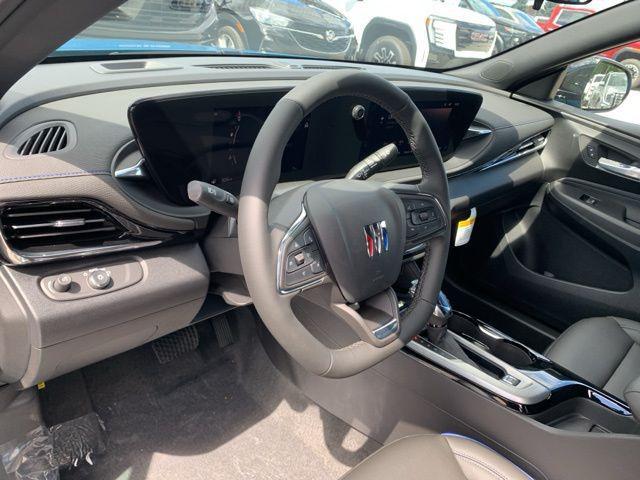new 2025 Buick Envista car, priced at $28,070