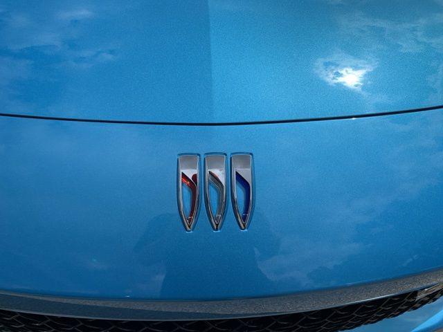 new 2025 Buick Envista car, priced at $28,070