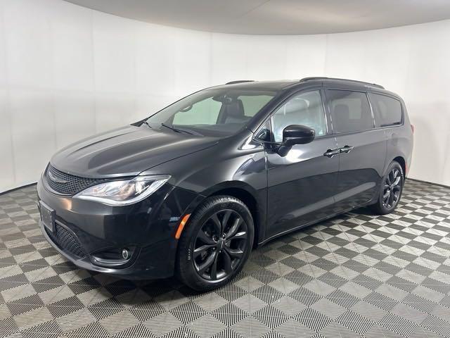 used 2018 Chrysler Pacifica car, priced at $13,990