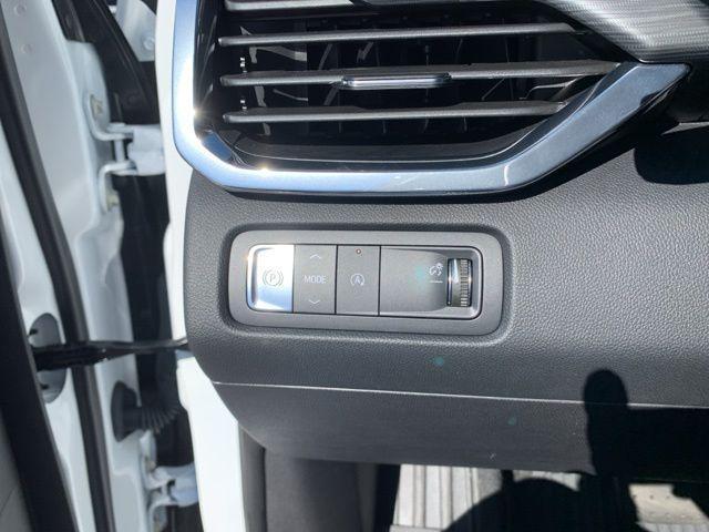new 2025 GMC Acadia car, priced at $45,329