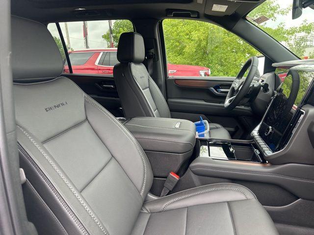 new 2025 GMC Yukon XL car, priced at $93,145
