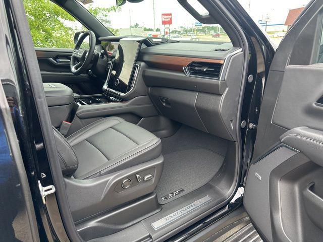 new 2025 GMC Yukon XL car, priced at $93,145