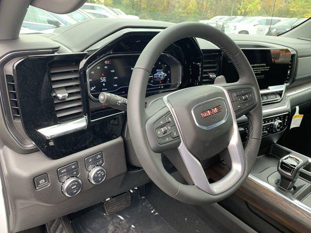 new 2025 GMC Sierra 1500 car, priced at $54,235