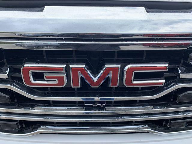 new 2025 GMC Sierra 1500 car, priced at $54,235