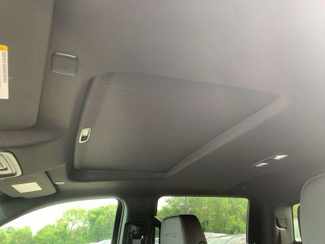 new 2025 GMC Sierra 1500 car, priced at $69,305