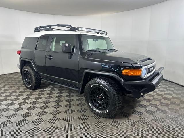 used 2007 Toyota FJ Cruiser car, priced at $15,700
