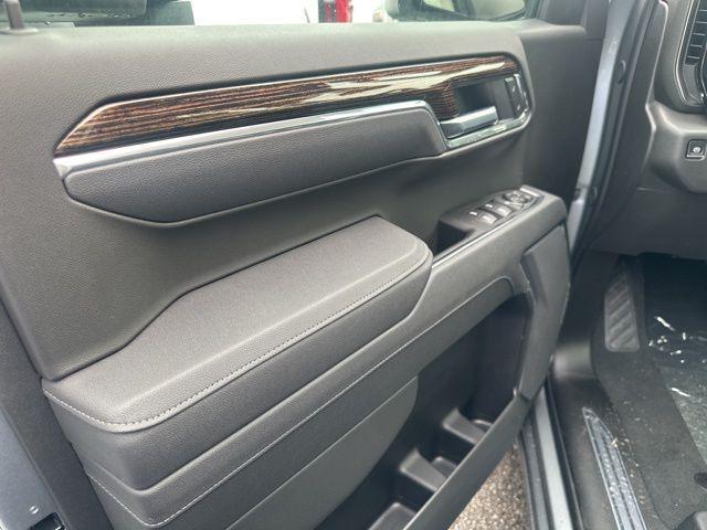 new 2025 GMC Sierra 1500 car, priced at $47,535