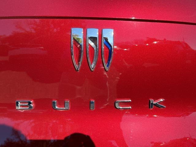 new 2025 Buick Envista car, priced at $28,625