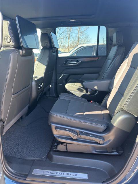 new 2025 GMC Yukon XL car, priced at $94,970
