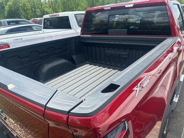 new 2025 GMC Sierra 1500 car, priced at $59,325