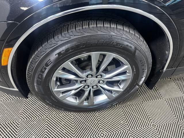 used 2020 Cadillac XT5 car, priced at $23,900