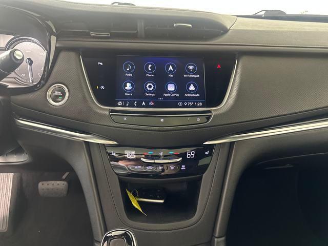 used 2020 Cadillac XT5 car, priced at $23,900