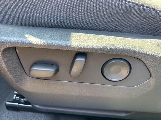 new 2025 Buick Envision car, priced at $41,235