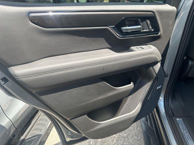 new 2025 GMC Yukon car, priced at $74,085