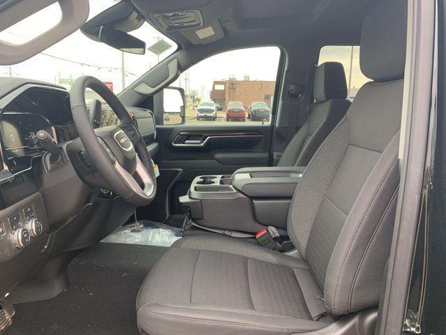 new 2025 GMC Sierra 2500 car, priced at $55,940