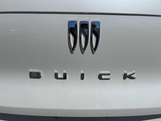 new 2024 Buick Envista car, priced at $30,460