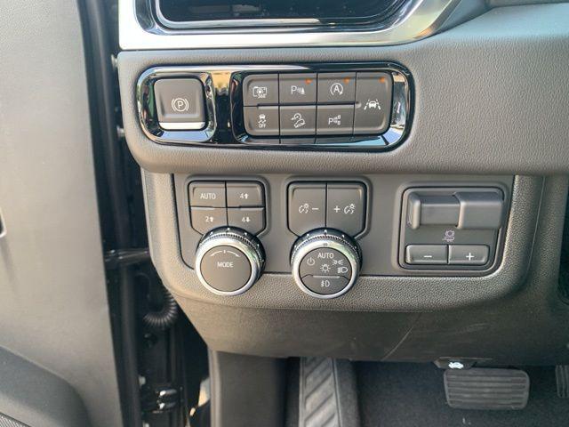 new 2025 GMC Yukon XL car, priced at $81,820