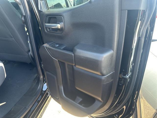 new 2025 GMC Sierra 1500 car, priced at $41,915