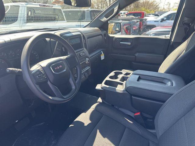 new 2025 GMC Sierra 1500 car, priced at $41,915