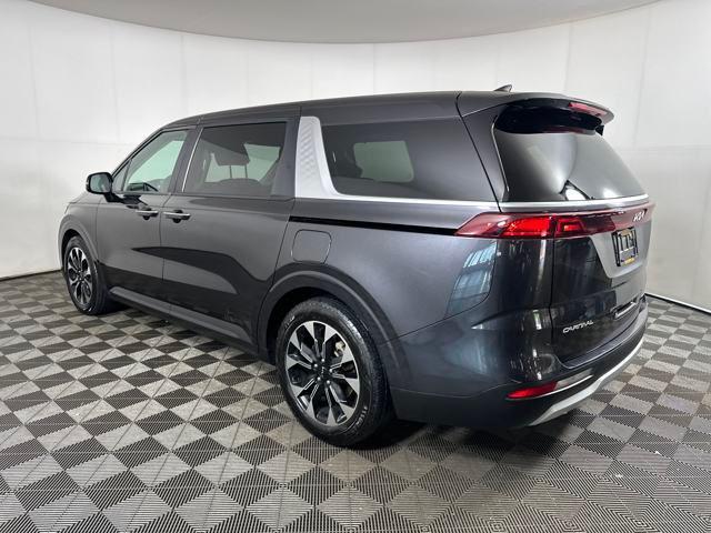 used 2024 Kia Carnival car, priced at $36,500
