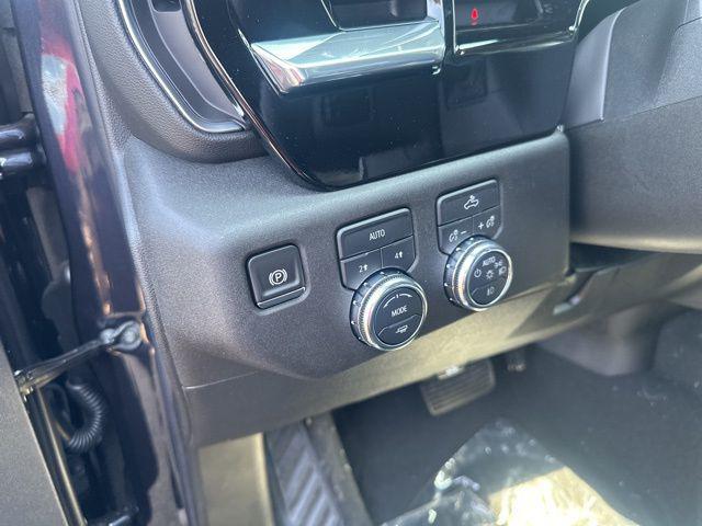 new 2025 GMC Sierra 1500 car, priced at $43,790