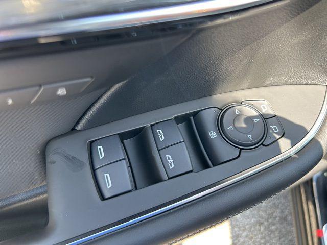 new 2025 Buick Envision car, priced at $38,390