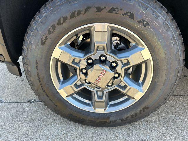 new 2025 GMC Sierra 2500 car, priced at $72,220