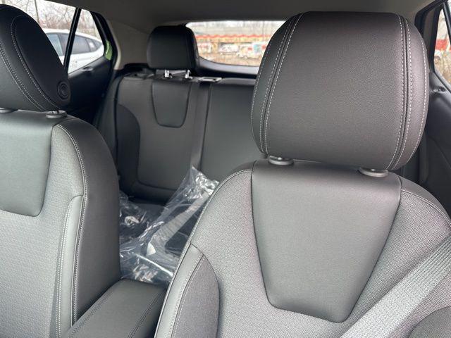 new 2025 Buick Encore GX car, priced at $30,530