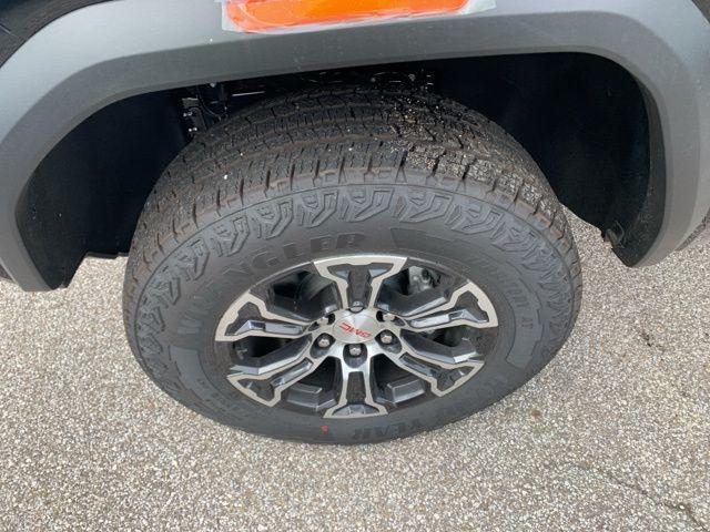 new 2025 GMC Canyon car, priced at $45,189