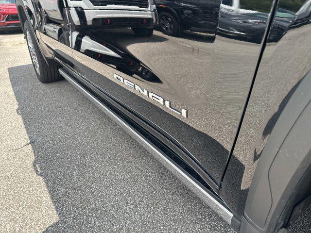 new 2025 GMC Sierra 1500 car, priced at $70,355