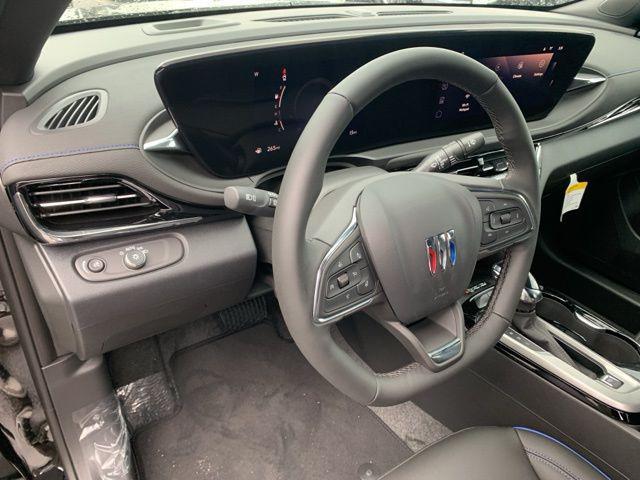 new 2025 Buick Envista car, priced at $29,275
