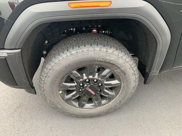 new 2025 GMC Sierra 2500 car, priced at $70,225