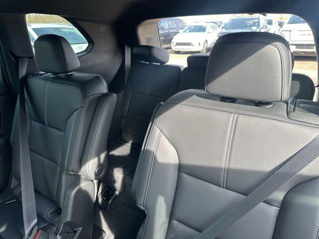 new 2025 GMC Acadia car, priced at $44,425