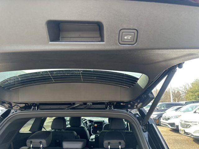 new 2025 GMC Acadia car, priced at $44,425