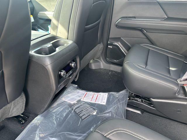 new 2025 GMC Acadia car, priced at $44,425