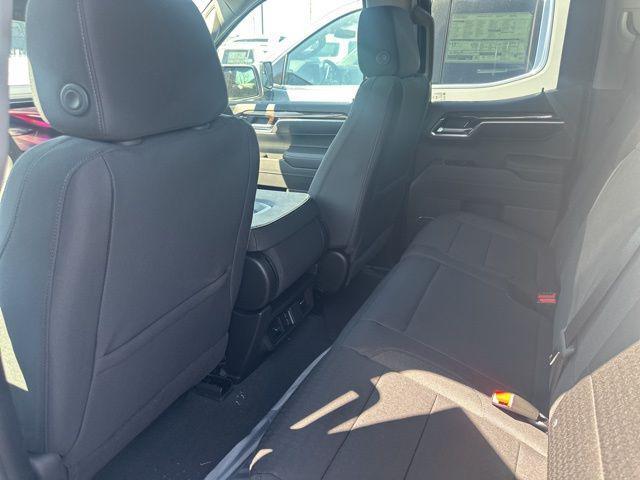 new 2025 GMC Sierra 1500 car, priced at $43,295