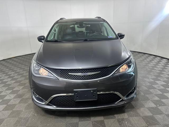 used 2017 Chrysler Pacifica car, priced at $14,800