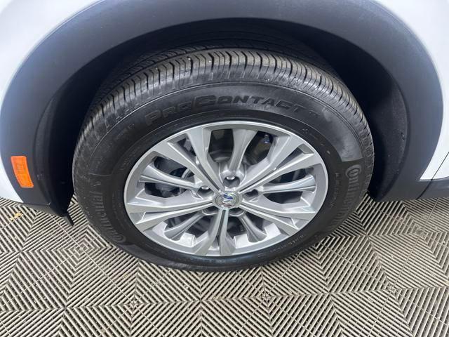 used 2022 Buick Envision car, priced at $24,900