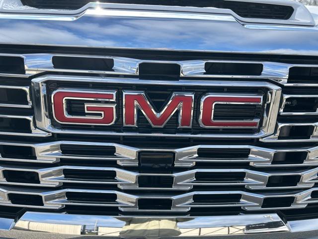 new 2025 GMC Sierra 2500 car, priced at $71,045