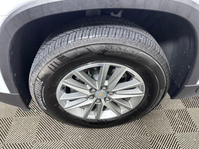 used 2023 Chevrolet Traverse car, priced at $31,900